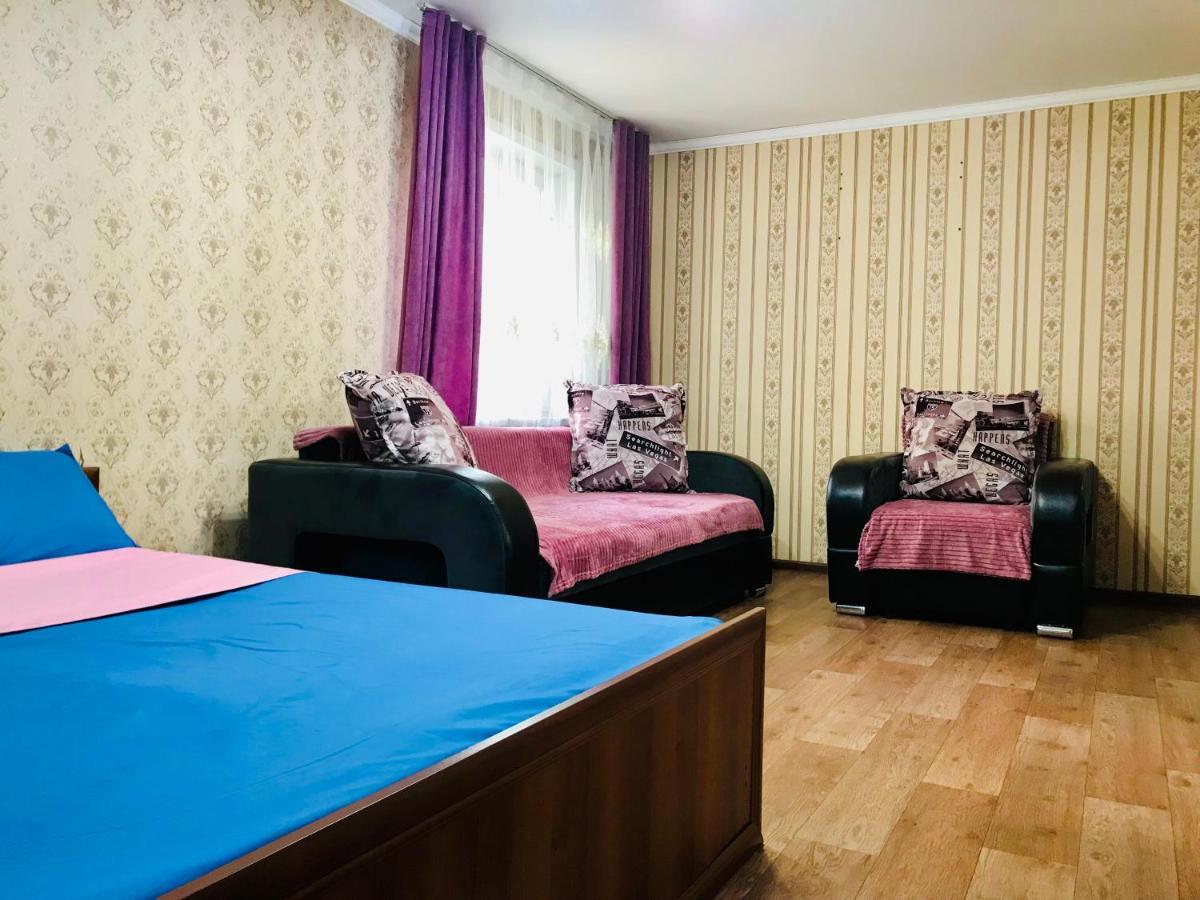 Apartaments In The City Center Karagandy エクステリア 写真